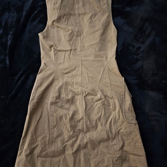 A dark tan trench vest. By Pearl by Lela Rose. Size 4 - Picture 2 of 3